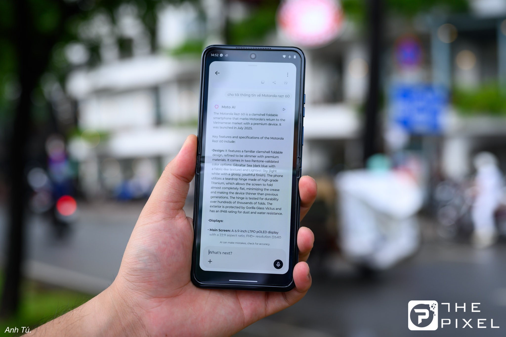 tinhte-tu-tren-tay-dien-thoai-motorola-razr-60-14.jpg